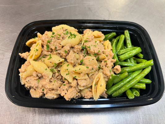 Ground turkey shells & cheese with roasted green beans